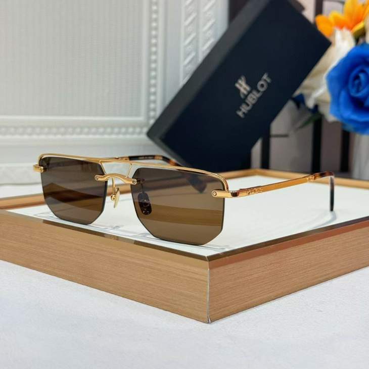 Picture of Hublot Sunglasses _SKUfw71164318fw